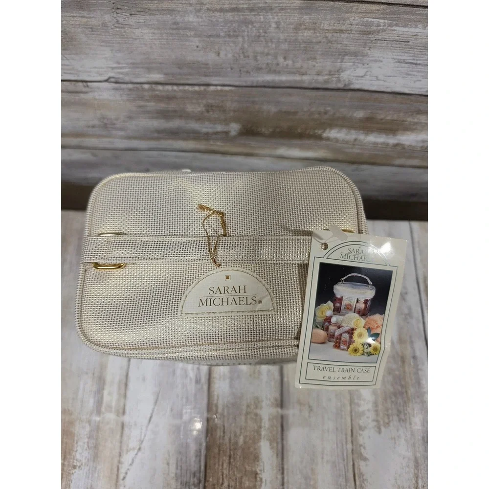 Sarah Michaels Travel Case Gardenia Seashore Bath Body Gift Set Gold‎ Bag READ